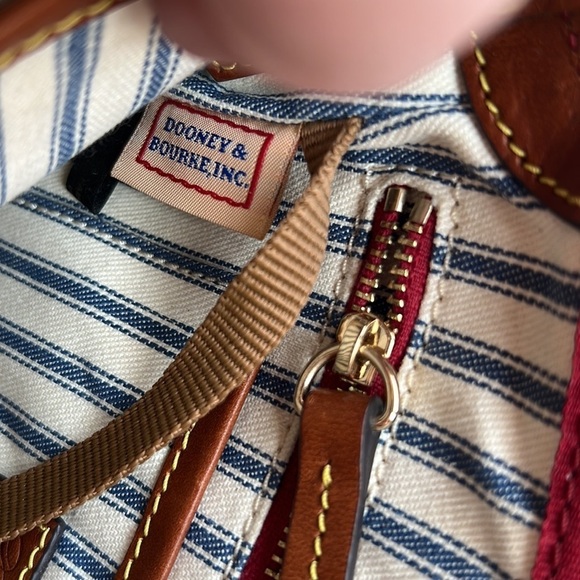 DOONEY & BOURKE Navy Crossbody Tan Leather Trim Adjustable Strap - Picture 14 of 15